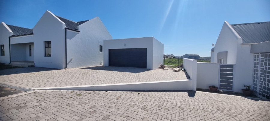 3 Bedroom Property for Sale in Laguna Hills Western Cape